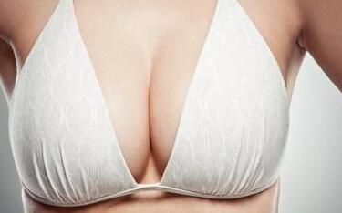 上海乳房美容醫(yī)生推薦，一線醫(yī)師李健、殷初陽及文愛克備受矚目！