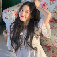 及月曦