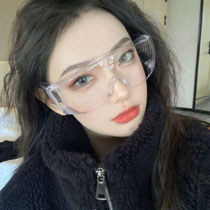 勞彩澄