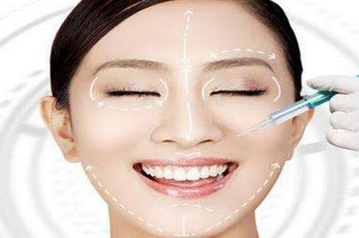 水光補(bǔ)水如何讓你的肌膚水潤(rùn)年輕？解密補(bǔ)水秘籍！