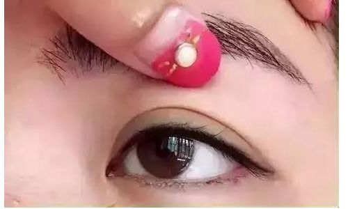 廣州哪位眼科醫(yī)生技術(shù)高？推薦馮光強、閆利鋒等醫(yī)生