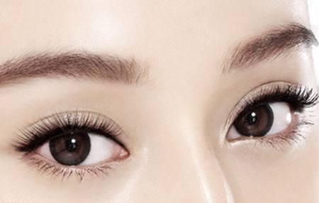 國外媒體為何將JessicaPar選為整形明星？是否她成為歐美時尚的標桿馬臉姐姐？