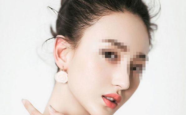 中國的隆胸醫(yī)院是哪家？最熱門的前十強強烈推薦！來看看上海九院奪冠的原因！