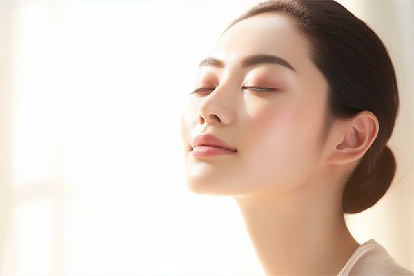 杭州整形隆鼻醫(yī)院選擇指南：藝星、美萊、連天美誰更勝一籌？