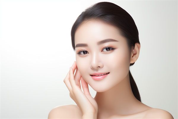 長(zhǎng)斑四個(gè)階段逐個(gè)擊破:分期祛斑秘訣大揭秘 長(zhǎng)斑四個(gè)階段逐個(gè)擊破:分期祛斑秘訣大揭秘