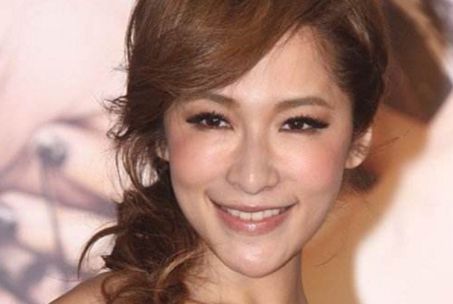 隆胸權威大PK：栗勇與徐占鋒，孰勝一籌？