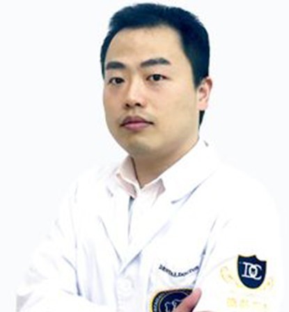 何幫偉