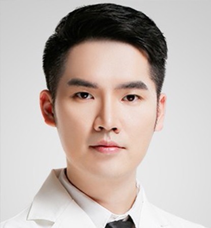 李成龍