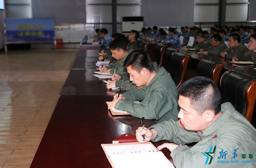 &uarr;資料圖片：張超參加部隊(duì)組織的《改革強(qiáng)軍主題教育》授課現(xiàn)場(chǎng)。