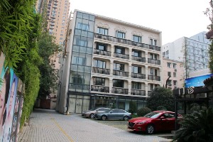 上海伊美爾港華整形激光祛眼袋有何優(yōu)勢(shì)？哪些人群不適合做？