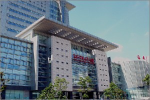 蘇州大學附屬第二醫(yī)院鼻翼縮小疼嗎？術(shù)后如何護理？