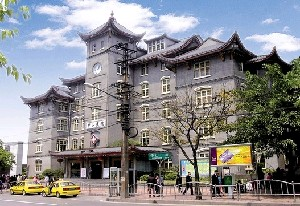 重慶中山醫(yī)院面部填充維持時(shí)間？價(jià)格貴嗎？