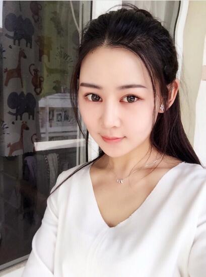 上海時(shí)光整形外科醫(yī)院醫(yī)生李靜林做假體隆鼻和反頜手術(shù)怎么樣？