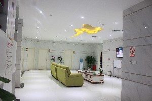 東莞依謀整形醫(yī)院假體隆胸的特點(diǎn)？?jī)r(jià)格如何？