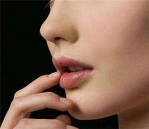重慶當代整形美容醫(yī)院歪鼻矯正