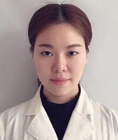 趙薈 
