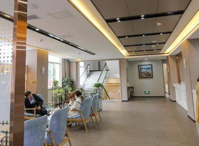 長沙摩登麗醫(yī)療美容門診部_大廳