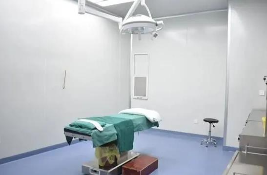 雅安鑫西華口腔整形醫(yī)院_手術室