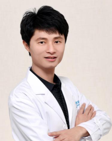 華穎俊.jpg
