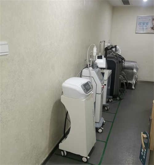無錫綠島醫(yī)學美容診所_醫(yī)院儀器