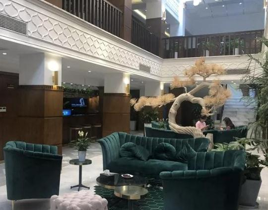 無(wú)錫柏萊醫(yī)療美容門診部_大廳