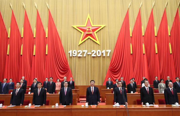 8月1日，慶祝中國人民解放軍建軍90周年大會在北京人民大會堂隆重舉行。中共中央總書記、國家主席、中央軍委主席習近平和李克強、張德江、俞正聲、劉云山、王岐山、張高麗等出席大會。新華社記者 鞠鵬 攝