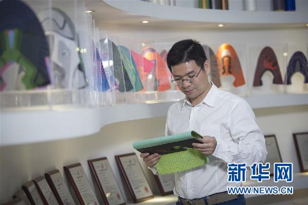 （十九大時光&middot;圖文互動）（3）青春，在夢想的引領(lǐng)下飛揚&mdash;&mdash;來自基層蹲點現(xiàn)場的報道