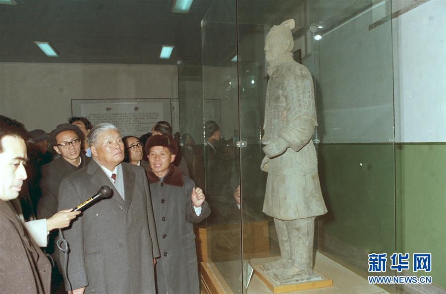 （圖文互動）（5）為發(fā)展和進(jìn)步，與中國攜手同行&mdash;&mdash;中國改革友誼獎?wù)芦@得者群像 