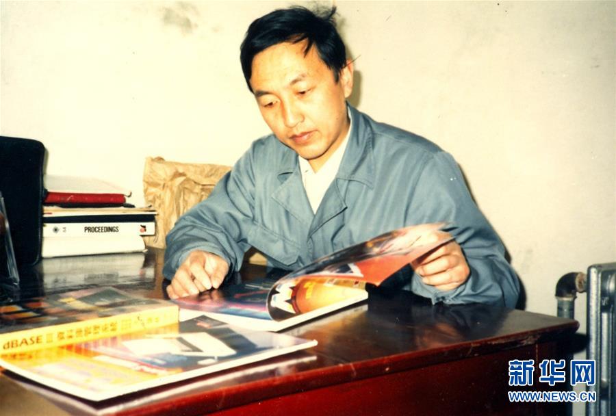 （改革先鋒風采&middot;圖文互動）（3）&ldquo;像勇士一樣往前沖&rdquo;&mdash;&mdash;記&ldquo;科技產業(yè)化的先行者&rdquo;柳傳志
