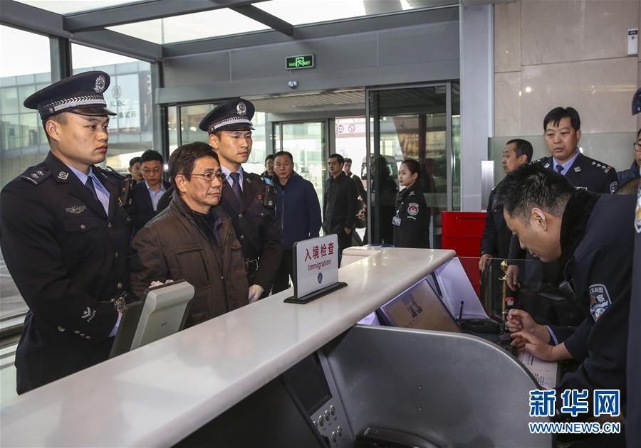 （新華全媒頭條&middot;圖文互動）（5）全面從嚴治黨啟新局&mdash;&mdash;寫在十九屆中央紀委三次全會召開之際