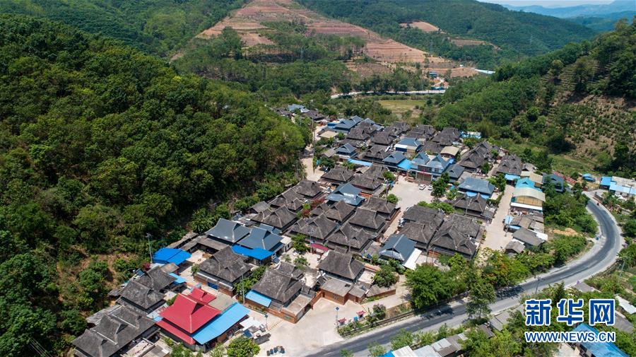 （圖文互動）（8）從&ldquo;最后定族&rdquo;到&ldquo;率先脫貧&rdquo;&mdash;&mdash;我國第56個(gè)民族基諾族脫貧記事
