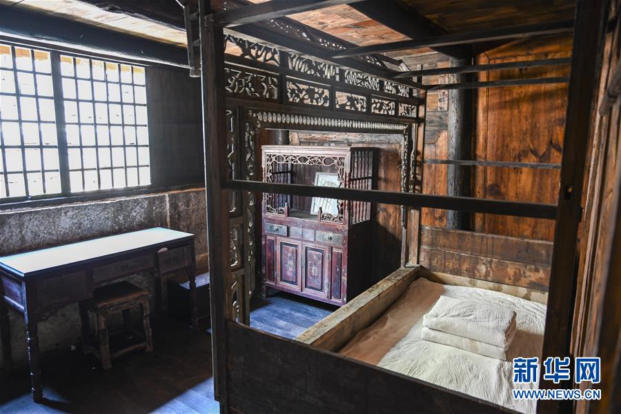（壯麗70年&middot;奮斗新時(shí)代&mdash;&mdash;記者再走長征路&middot;圖文互動(dòng)）（5）手捧棉被憶紅軍：走了那么多年，我們都念他們的好