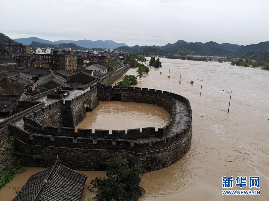 （關(guān)注&ldquo;利奇馬&rdquo;&middot;圖文互動）（3）古城洪災(zāi) 八方馳援&mdash;&mdash;洪水災(zāi)害下的浙江臨?，F(xiàn)場目擊