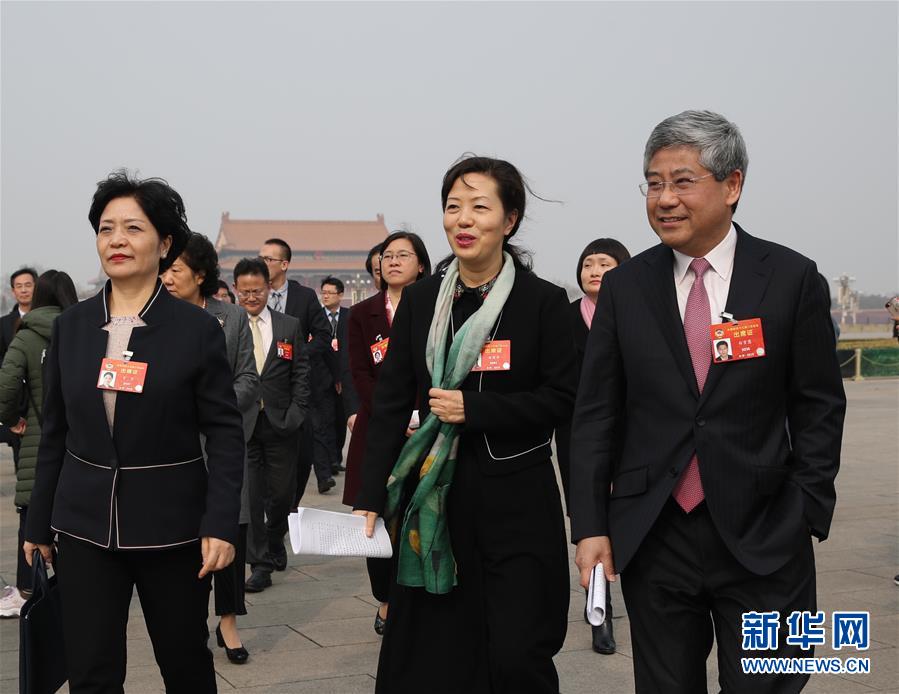 （兩會(huì)&middot;政協(xié)開(kāi)幕）（1）全國(guó)政協(xié)十三屆二次會(huì)議開(kāi)幕