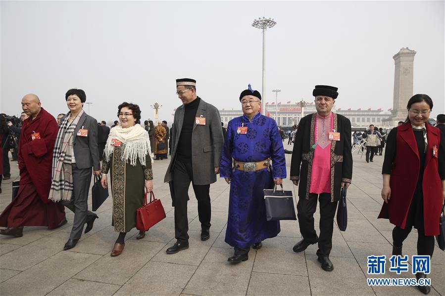 （兩會(huì)&middot;政協(xié)開(kāi)幕）（3）全國(guó)政協(xié)十三屆二次會(huì)議開(kāi)幕