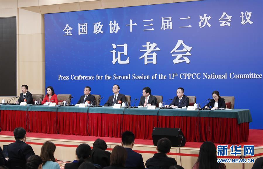 （兩會&middot;XHDW）（2）政協委員談優(yōu)化營商環(huán)境、促進民營經濟高質量發(fā)展