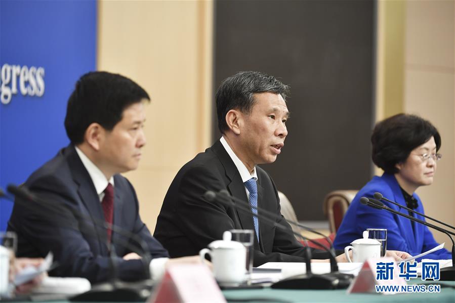 （兩會）（4）財政部部長劉昆等就&ldquo;財稅改革和財政工作&rdquo;答記者問