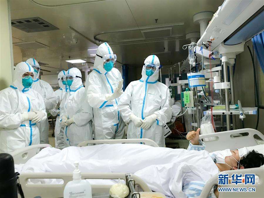 （新華全媒頭條&middot;圖文互動）（6）凡人亦英雄&mdash;&mdash;連線一線醫(yī)護人員