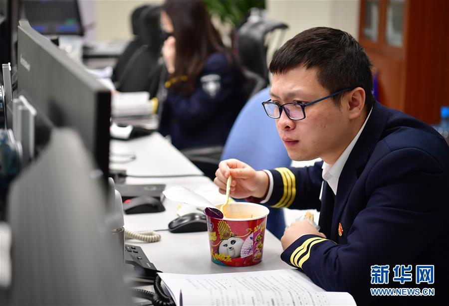 （聚焦疫情防控&middot;圖文互動(dòng)）（2）電網(wǎng)指揮官：&ldquo;千軍萬馬&rdquo;戰(zhàn)疫情