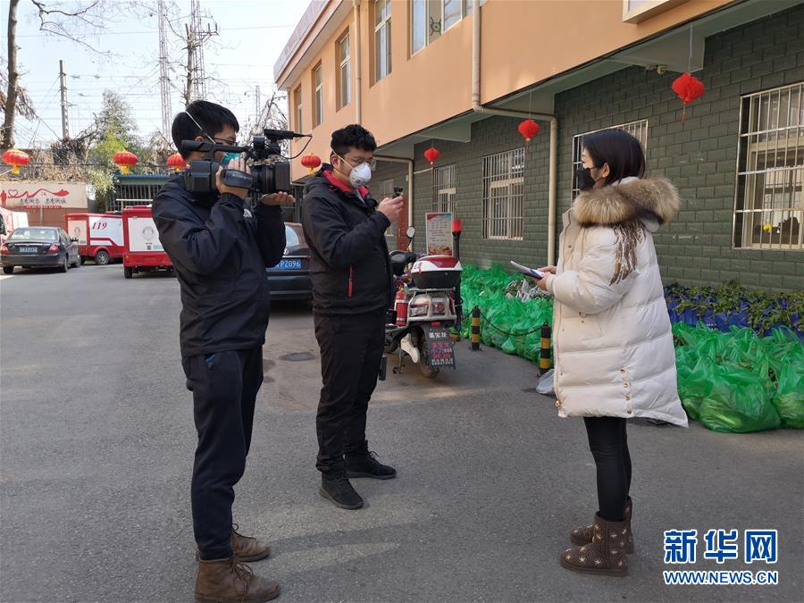 （新華全媒頭條配圖&middot;圖文互動）（4）戰(zhàn)&ldquo;疫&rdquo;的一天&mdash;&mdash;新華社記者直擊湖北保衛(wèi)戰(zhàn)