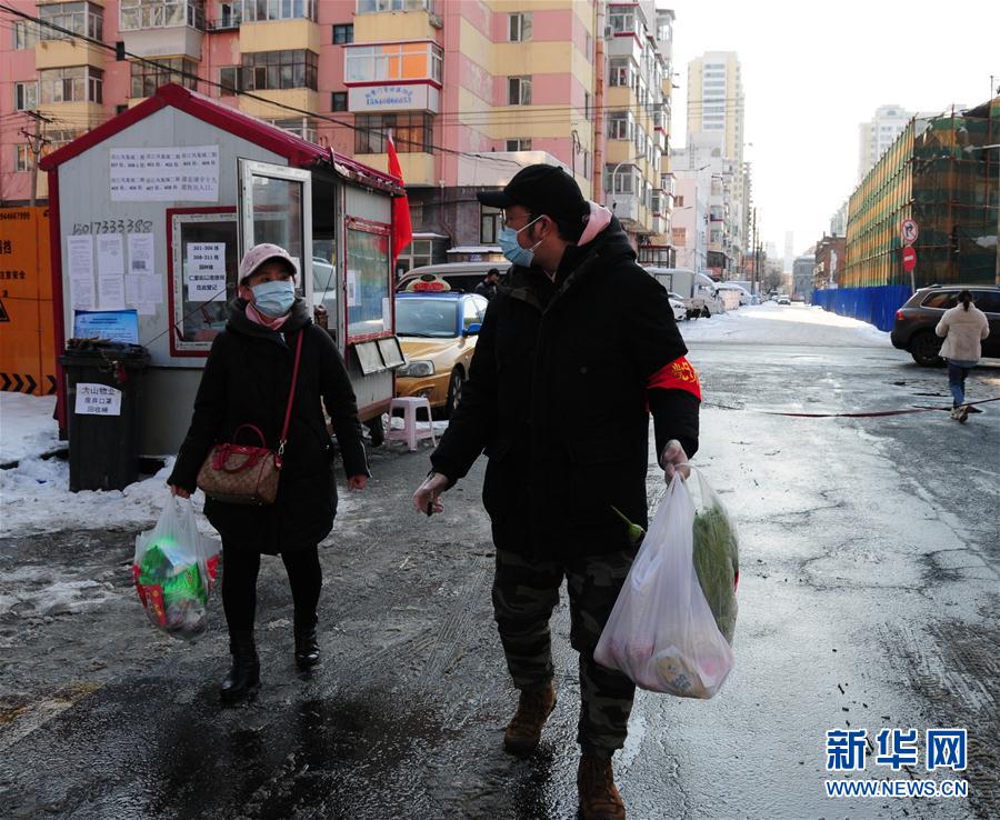 （聚焦疫情防控&middot;圖文互動）（1）不知你是誰，知你為了誰&mdash;&mdash;社區(qū)戰(zhàn)&ldquo;疫&rdquo;志愿者群像