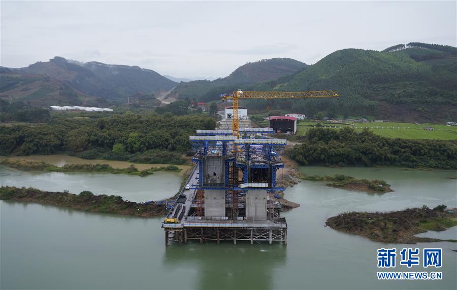 （聚焦復工復產(chǎn)&middot;圖文互動）（1）廣西重大項目融河高速公路復工加快推進建設(shè)