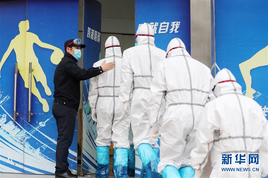 （習近平致敬的戰(zhàn)&ldquo;疫&rdquo;英雄&middot;公安干警篇&middot;圖文互動）（2）他們，抗疫一線鑄警魂