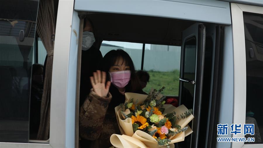 （新華全媒頭條&middot;習(xí)近平致敬的戰(zhàn)&ldquo;疫&rdquo;英雄&middot;武漢人民篇&middot;圖文互動）（3）壯哉，大武漢&mdash;&mdash;獻(xiàn)給英雄的武漢人民