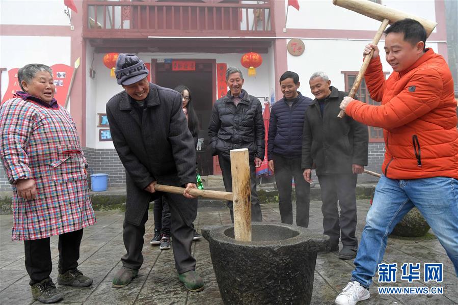 （新華全媒頭條&middot;圖文互動(dòng)）（3）歷史坐標(biāo)見證初心使命&mdash;&mdash;寫在江西革命老區(qū)貧困縣全部摘帽之際