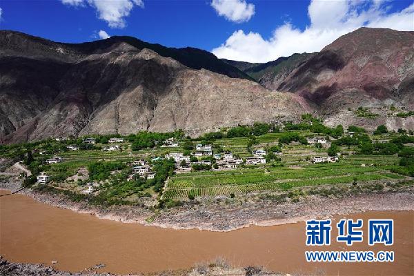 （決戰(zhàn)決勝脫貧攻堅(jiān)&middot;圖文互動(dòng)）（1）西藏昌都&ldquo;甜蜜&rdquo;產(chǎn)業(yè)助脫貧
