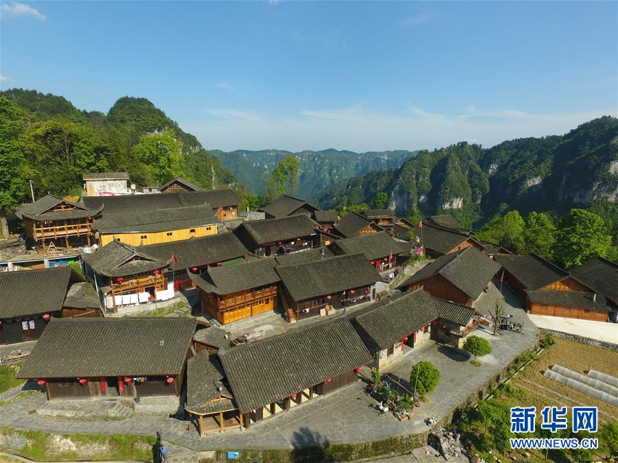 （新華全媒頭條&middot;圖文互動）（6）初夏，循著總書記的腳步探訪產(chǎn)業(yè)扶貧新事