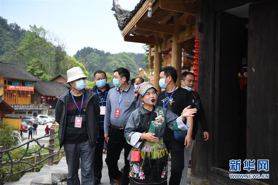 （新華全媒頭條&middot;圖文互動）（8）初夏，循著總書記的腳步探訪產(chǎn)業(yè)扶貧新事