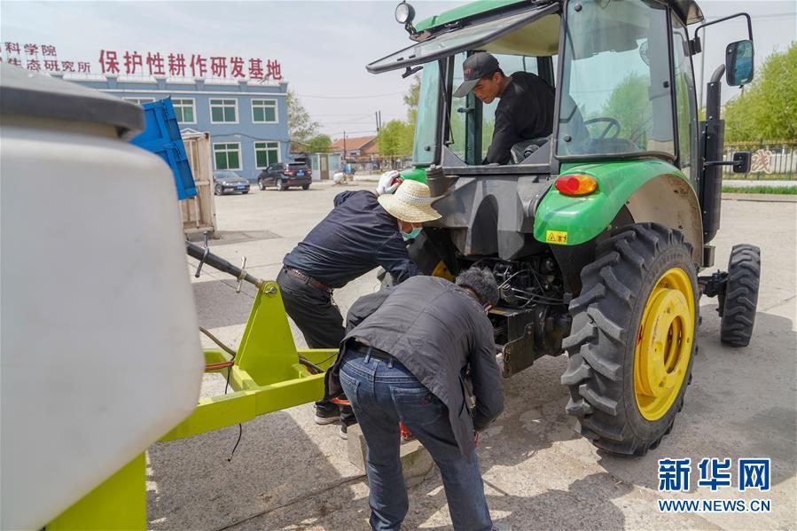 （在習(xí)近平新時代中國特色社會主義思想指引下&mdash;&mdash;新時代新作為新篇章&middot;習(xí)近平總書記關(guān)切事&middot;圖文互動）（10）讓每一寸耕地都成為豐收的沃土&mdash;&mdash;我國加強耕地保護推進&ldquo;藏糧于地&rdquo;