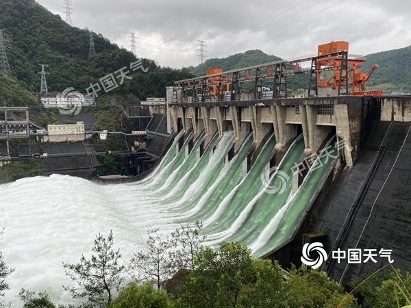 一組數(shù)字看長江流域降雨有多&ldquo;暴力&rdquo; 這里一天下了北京一年的雨